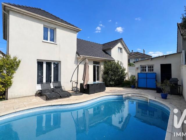 Maison 5 pièces 140 m²