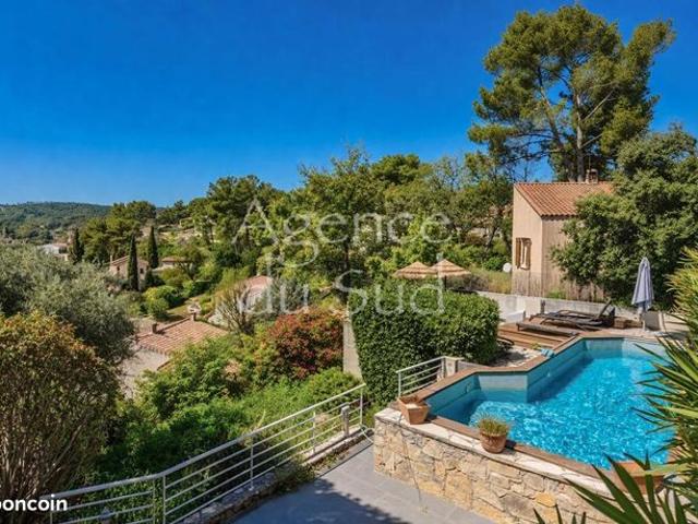 Maison 5 pièces 140 m²
