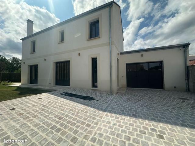Maison 5 pièces 140 m²