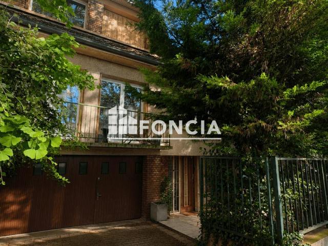 Maison 5 pièces 140 m²