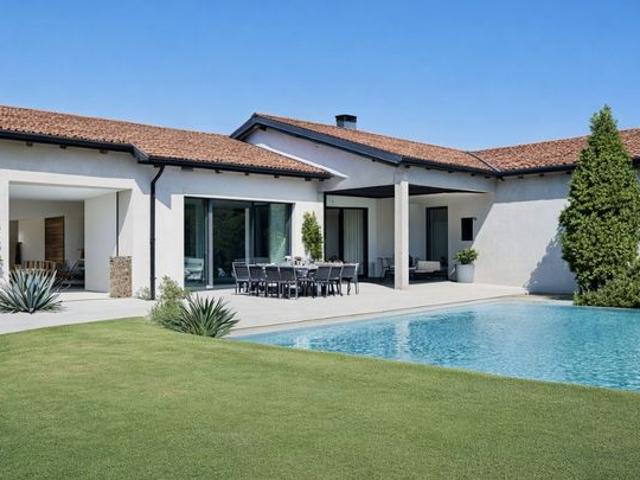 Maison 5 pièces 140 m²