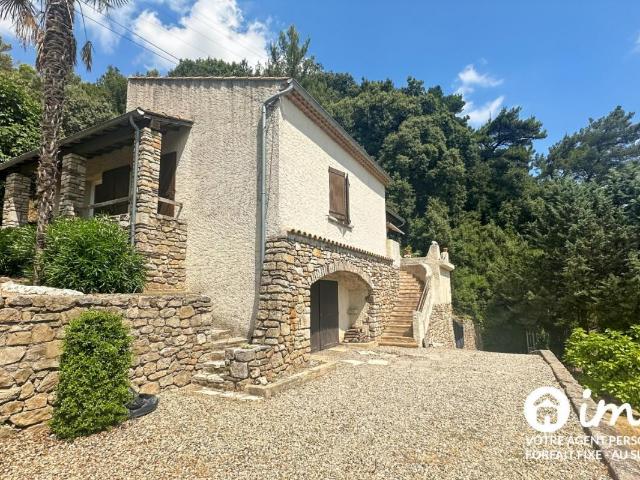 Maison 5 pièces 140 m²