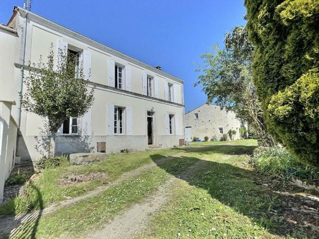 Maison 5 pièces 140 m²