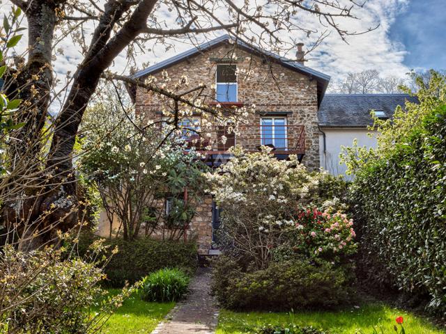 Maison 5 pièces 140 m²
