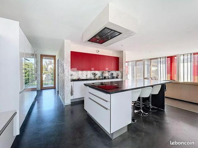 Maison 5 pièces 140 m²