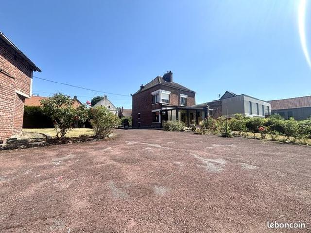 Maison 5 pièces 140 m²