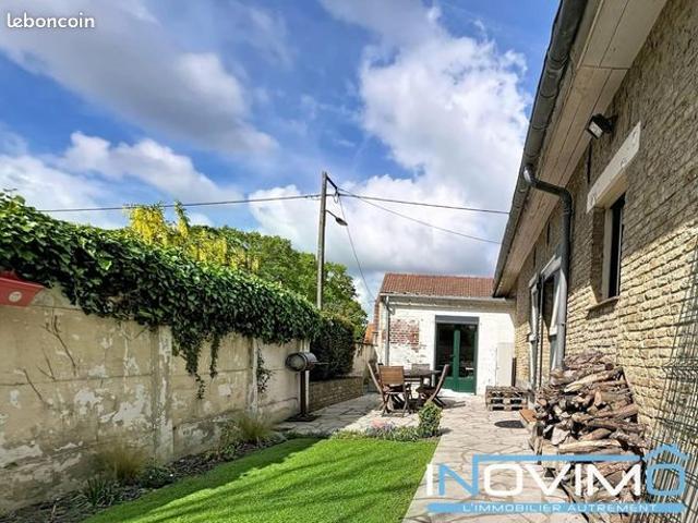Maison 5 pièces 140 m²