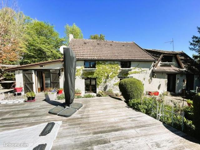 Maison 5 pièces 140 m²