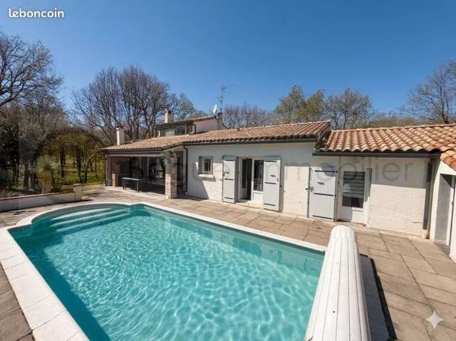 Maison 5 pièces 140 m²