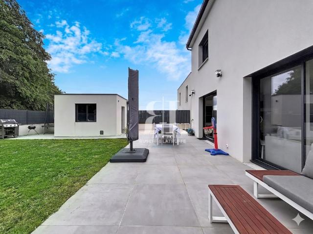 Maison 5 pièces 140 m²
