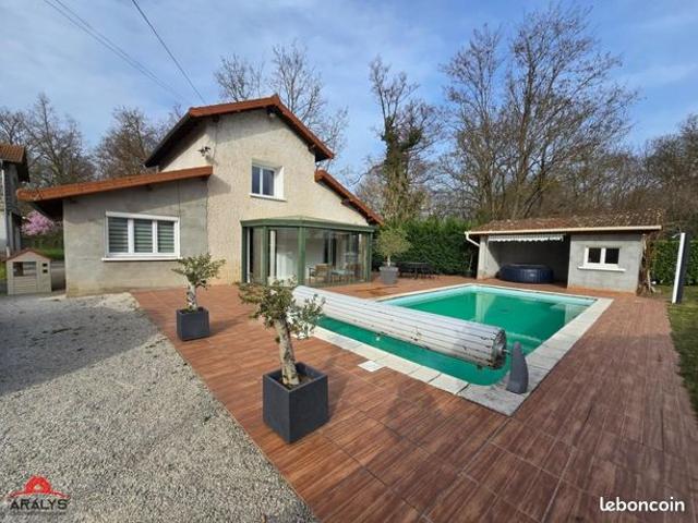 Maison 5 pièces 140 m²