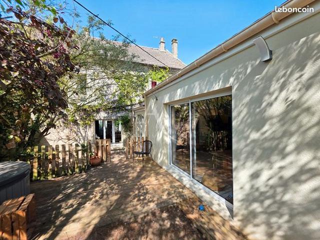 Maison 5 pièces 140 m²