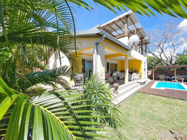 Maison 5 pièces 140 m²