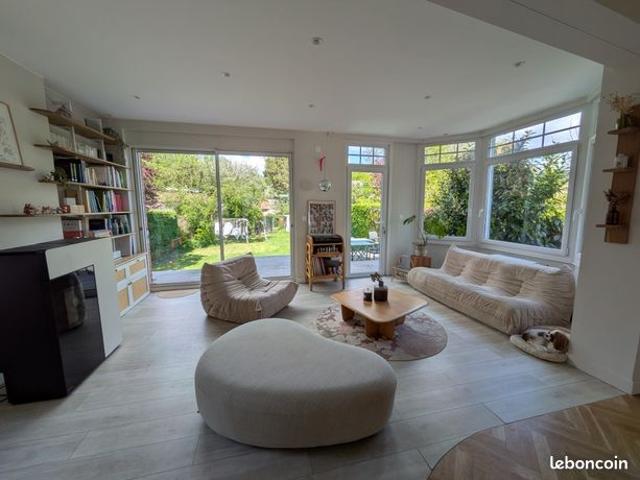 Maison 5 pièces 140 m²