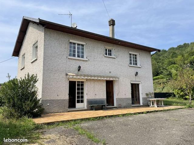 Maison 5 pièces 140 m²