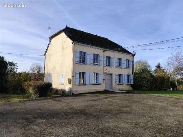 Maison 5 pièces 140 m²