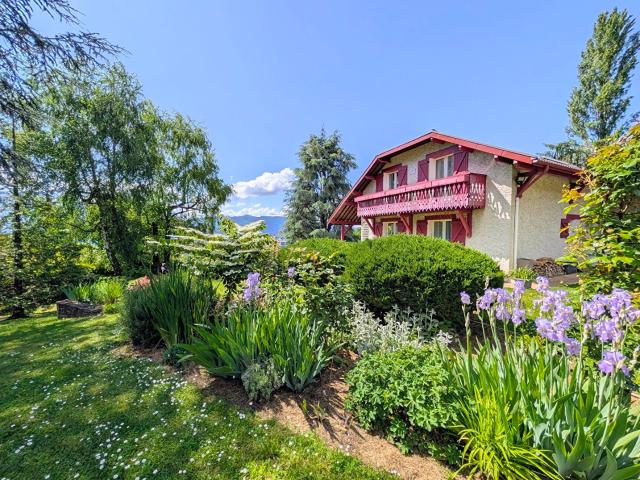 Maison 5 pièces 140 m²