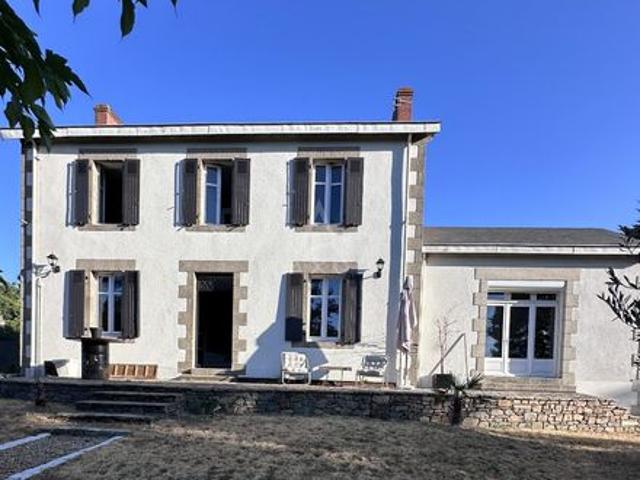 Maison 5 pièces 140 m²