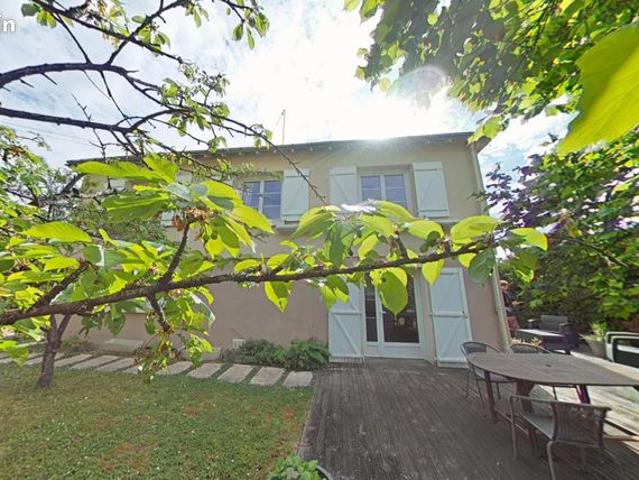 Maison 5 pièces 140 m²
