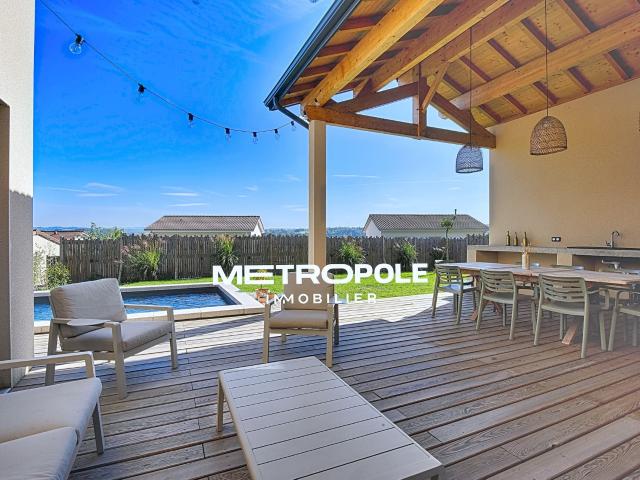 Maison 5 pièces 140 m²