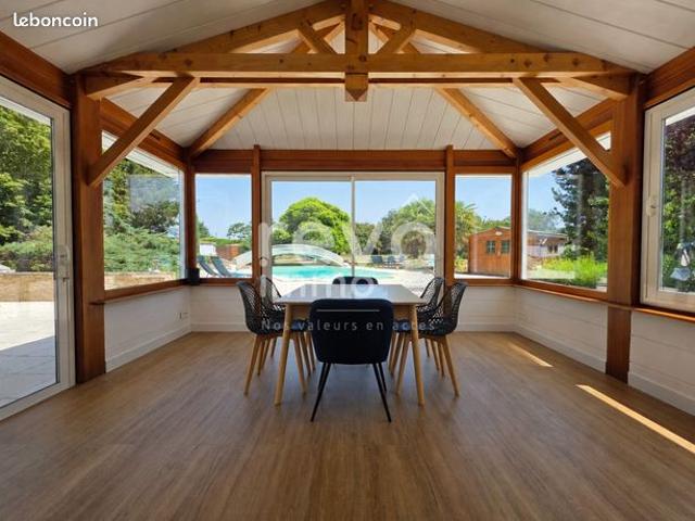 Maison 5 pièces 140 m²