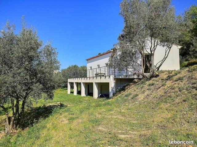Maison 5 pièces 140 m²