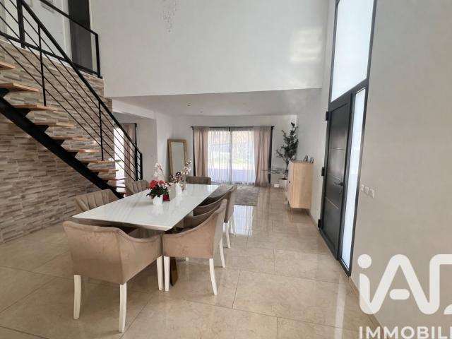 Maison 5 pièces 140 m²