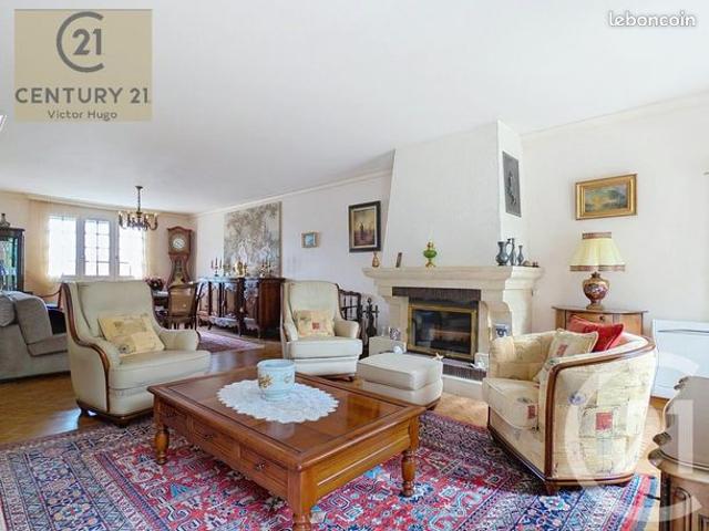 Maison 5 pièces 140 m²