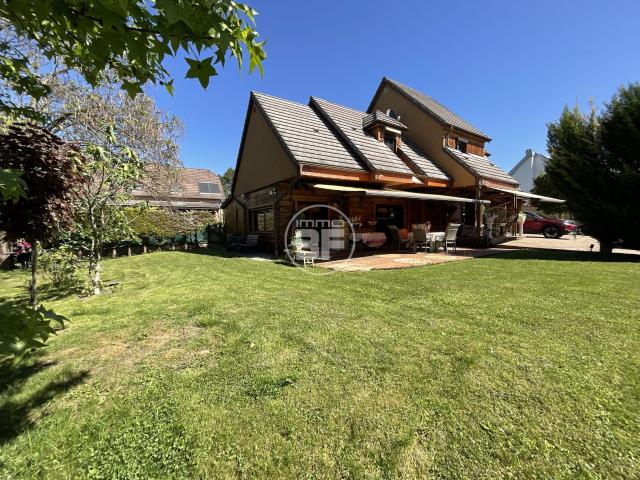 Maison 5 pièces 140 m²