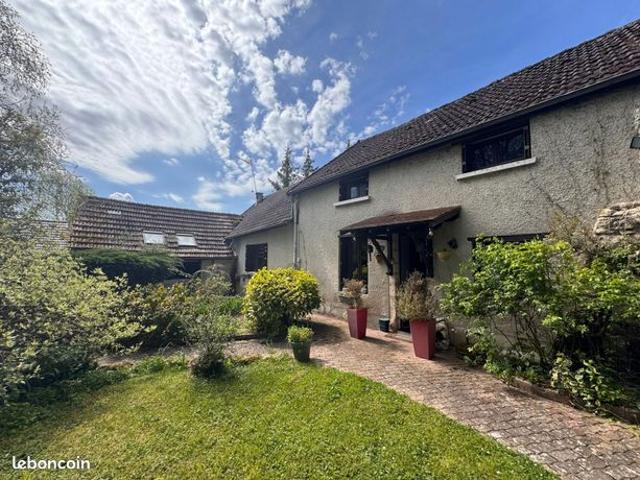 Maison 5 pièces 140 m²