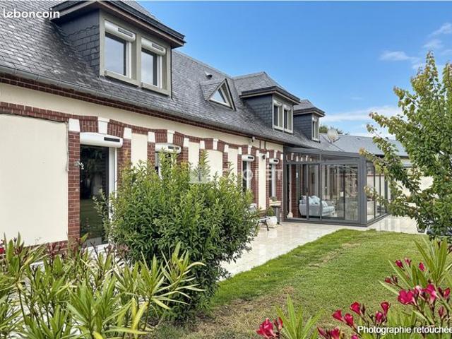 Maison 5 pièces 140 m²