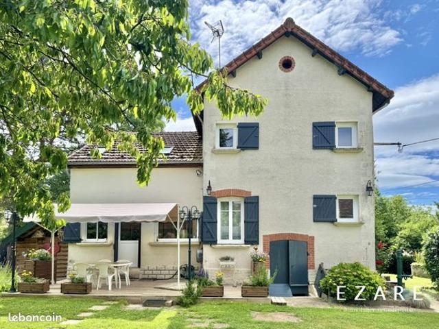 Maison 5 pièces 140 m²