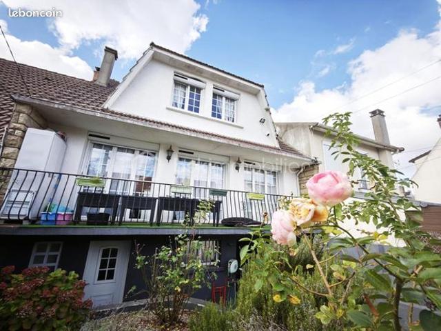 Maison 5 pièces 140 m²