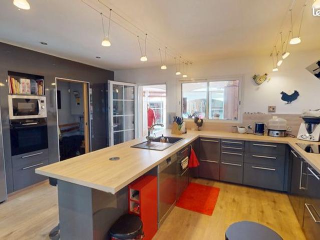 Maison 5 pièces 140 m²