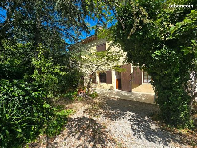 Maison 5 pièces 140 m²