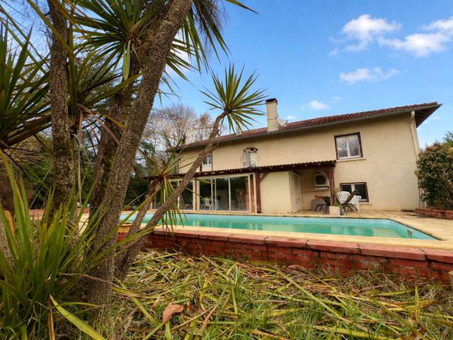 Maison 5 pièces 140 m²