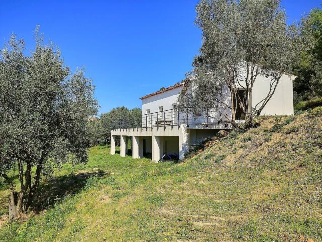 Maison 5 pièces 140 m²