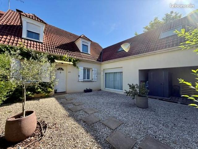 Maison 5 pièces 140 m²