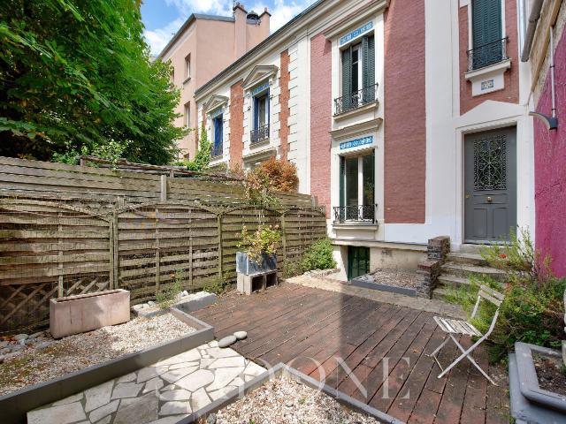 Maison 5 pièces 140 m²