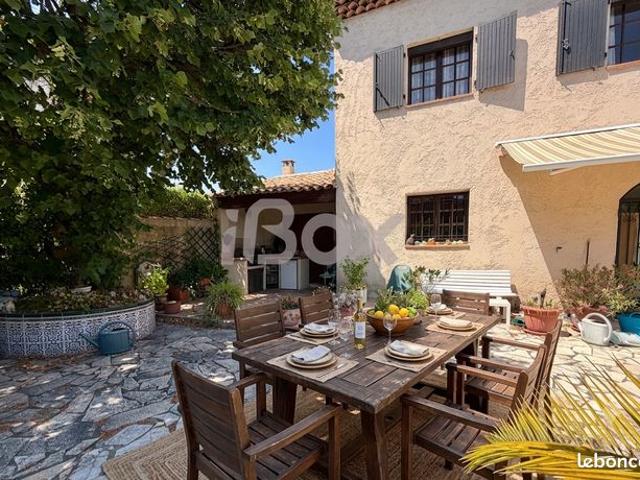 Maison 5 pièces 140 m²