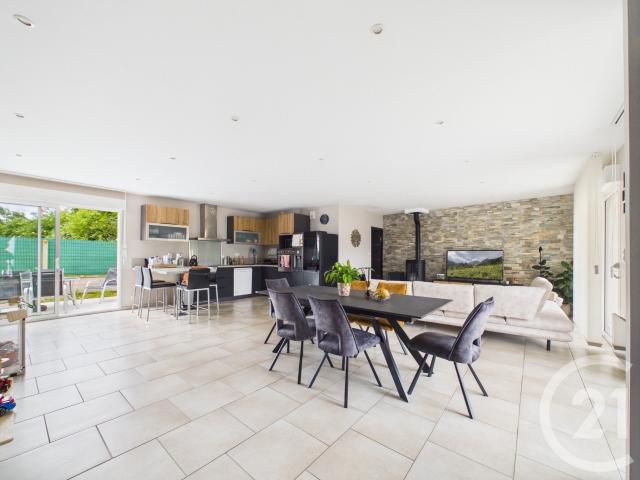 Maison 5 pièces 140 m²