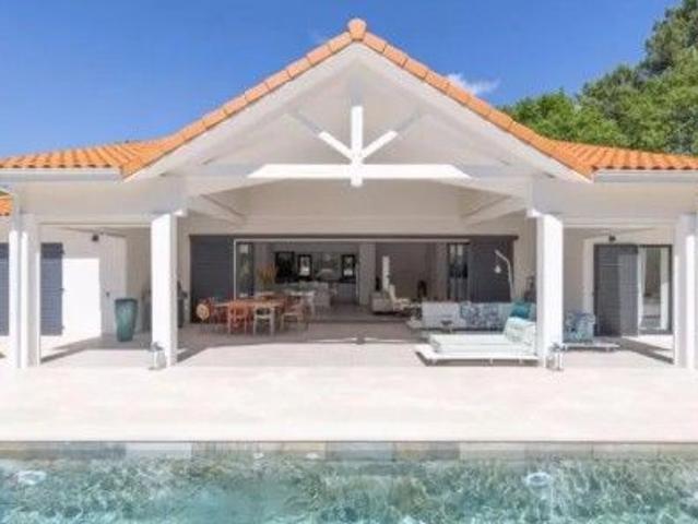 Maison 5 pièces 140 m²