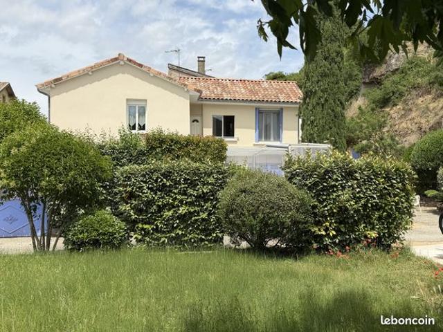 Maison 5 pièces 140 m²