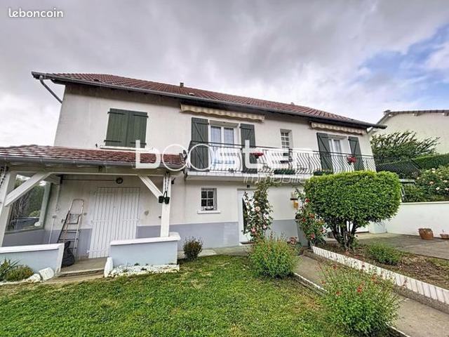 Maison 5 pièces 140 m²