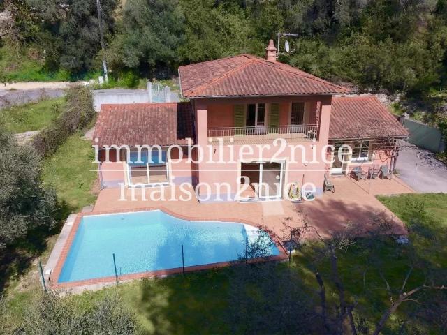 Maison 5 pièces 140 m²