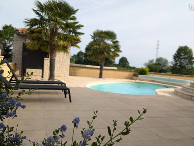 Maison 5 pièces 140 m²