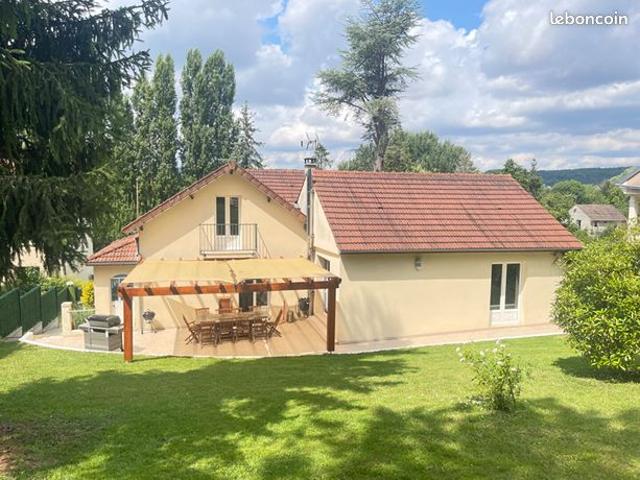 Maison 5 pièces 140 m²