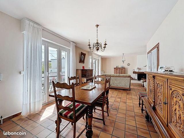 Maison 5 pièces 140 m²