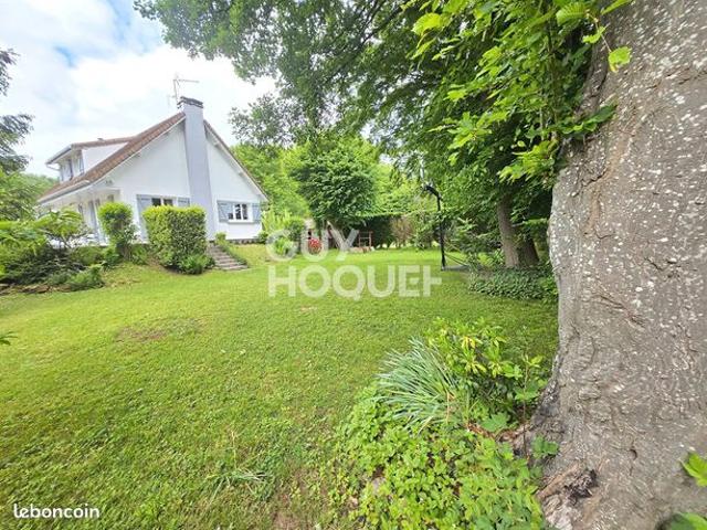 Maison 5 pièces 140 m²