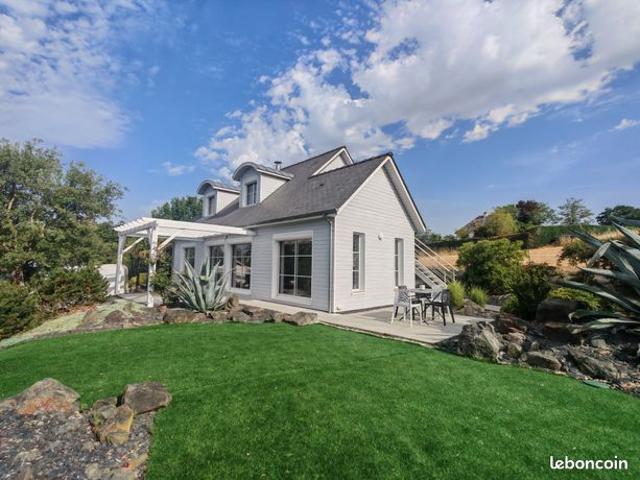 Maison 5 pièces 140 m²